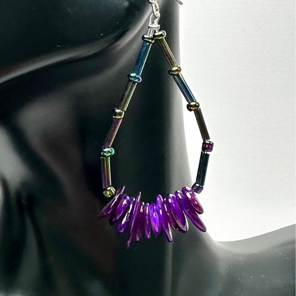 Jewelry - Purple Mother of Pearl Dangle Earrings